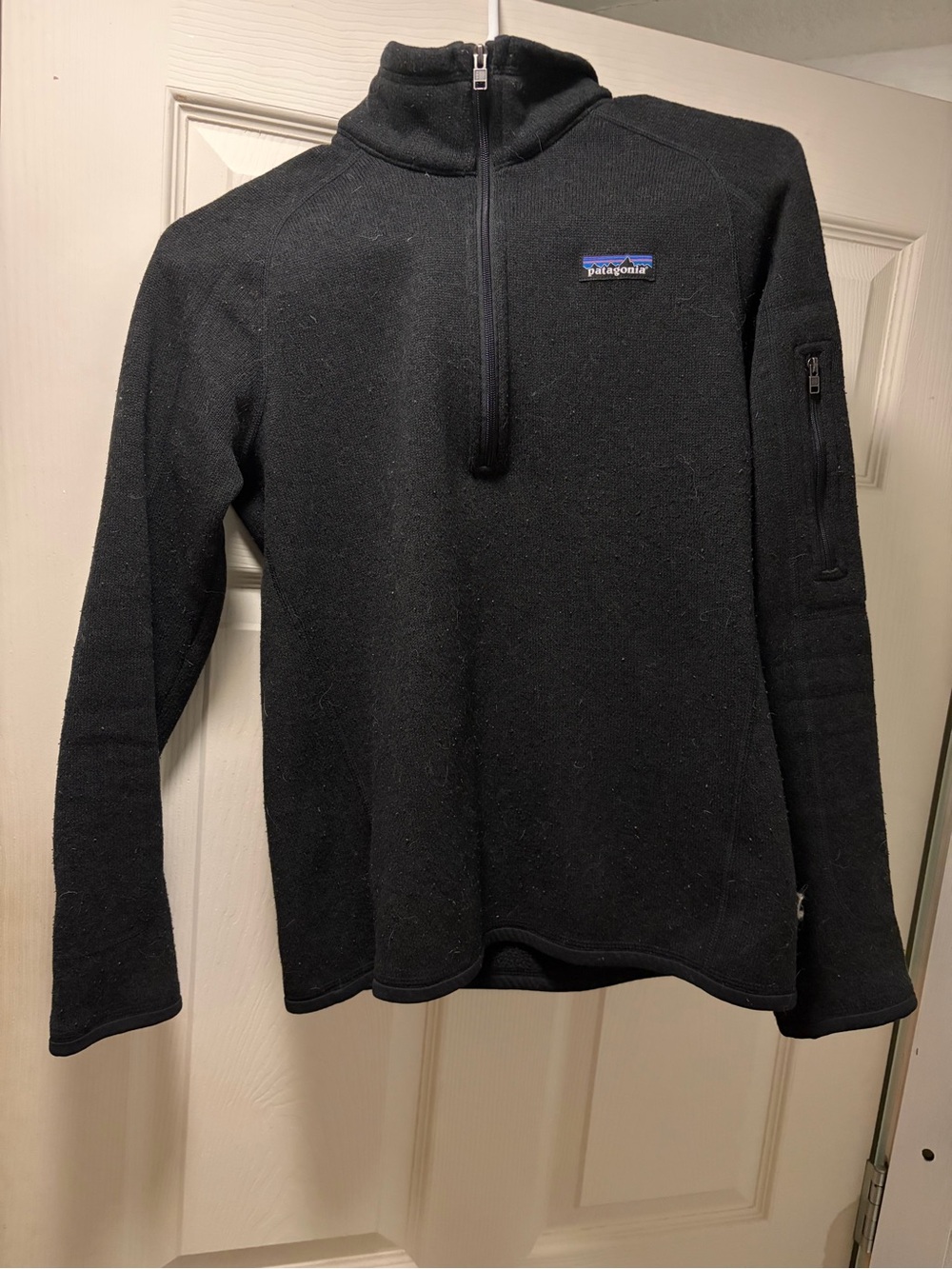 Patagonia Women’s Black Quarter-Zip Fleece Pullover